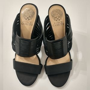 Vince Camuto Black Leather Sandals With Chunky Heels Size 7.5